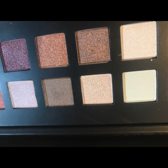 *NEW* City Color Harvest Moon Eyeshadow Pallet - Picture 4 of 6